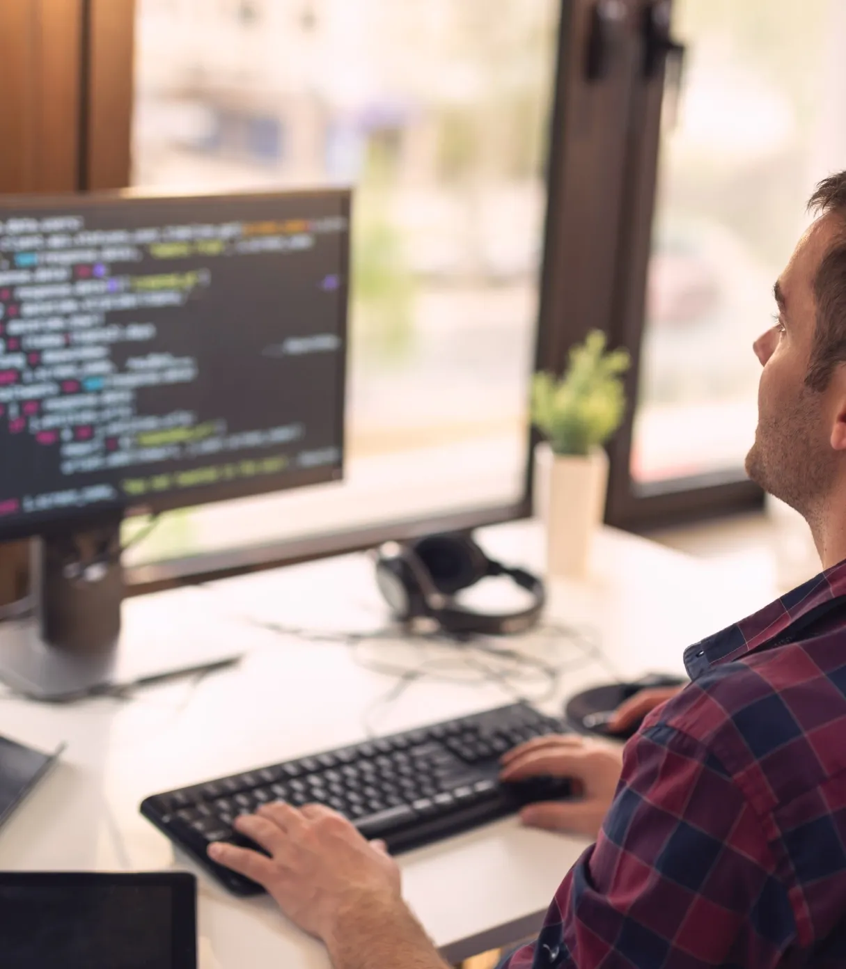 Key Advantages of Custom Software for Your Business